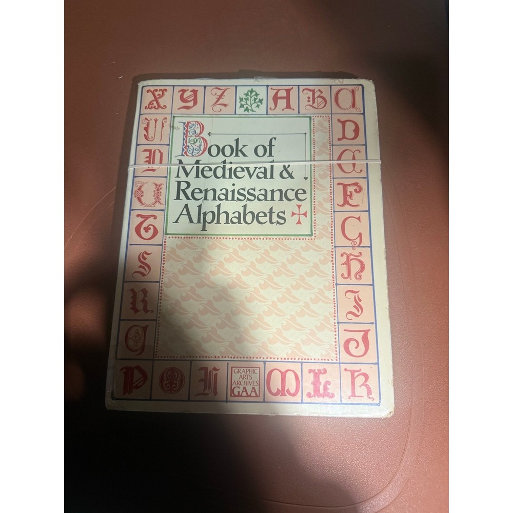Book of Medieval & Renaissance Alphabets